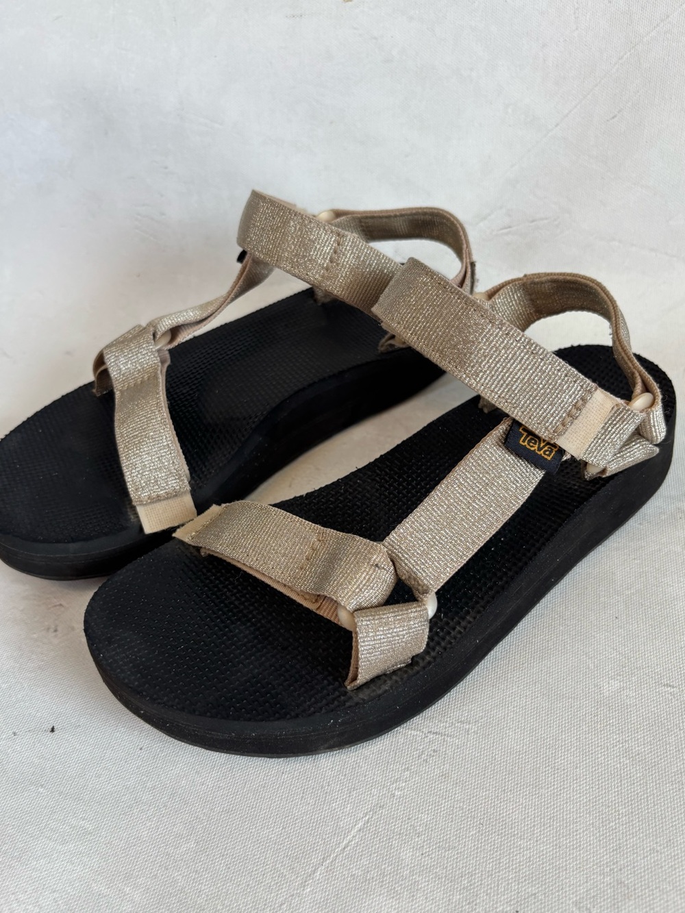 Teva Women's Metallic Gold Sport Hiking Sandals, size 6